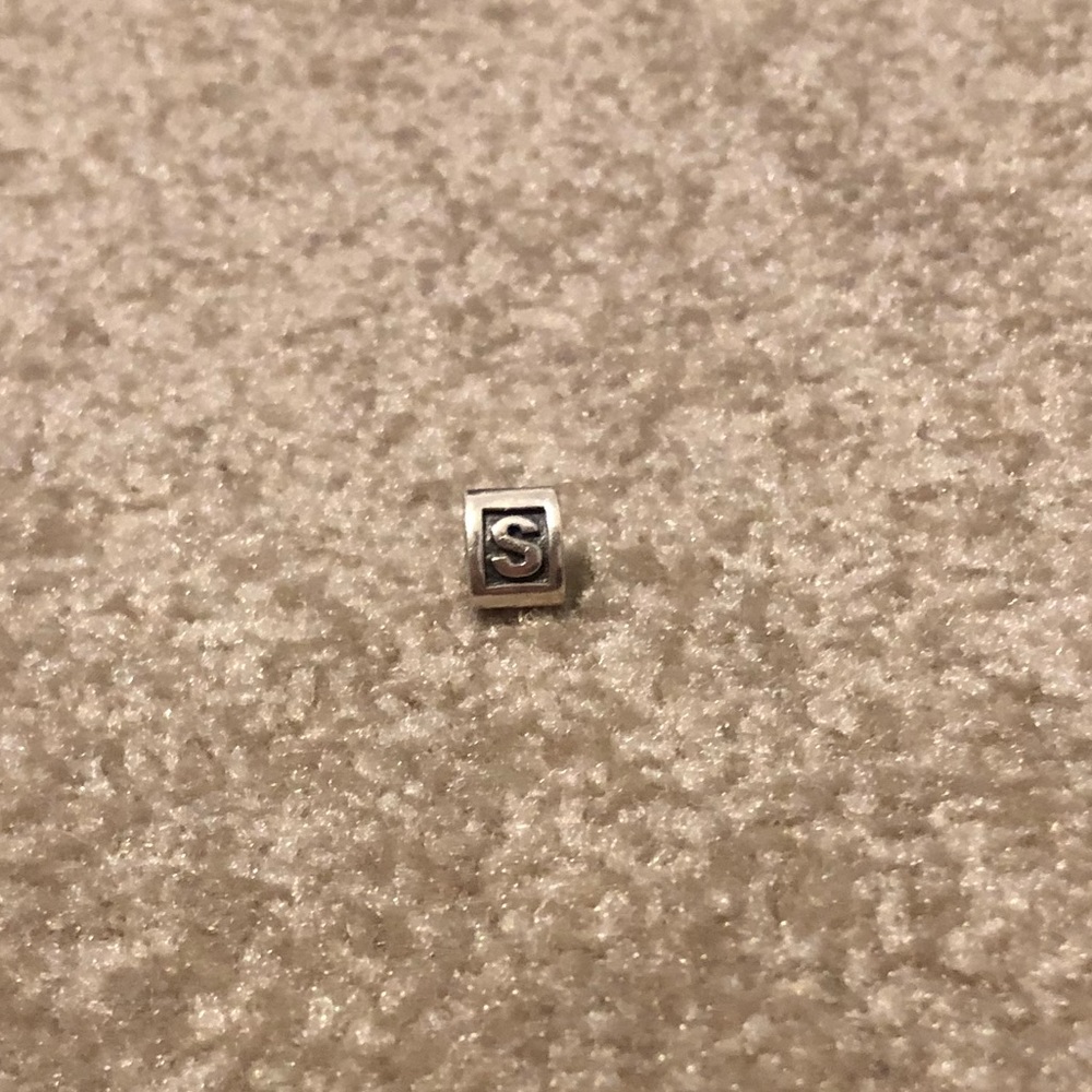 Pandora Charm letter “S”